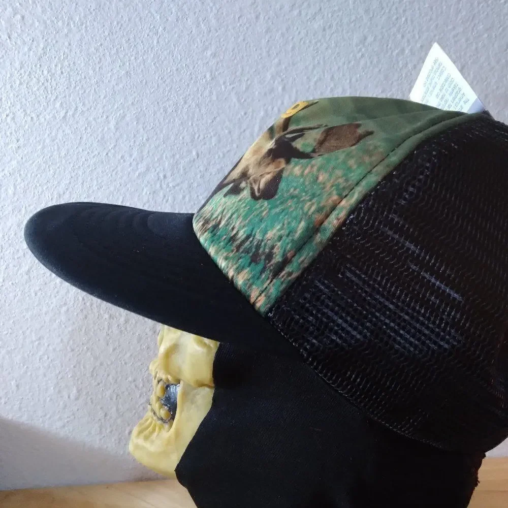 NWT Vintage Wyoming Moose Photo Snap Back Trucker Hat